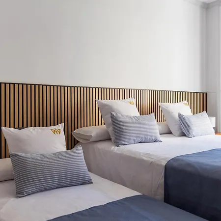 Hotel Reina Mora 2*