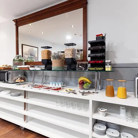 Hotel Reina Mora Granada